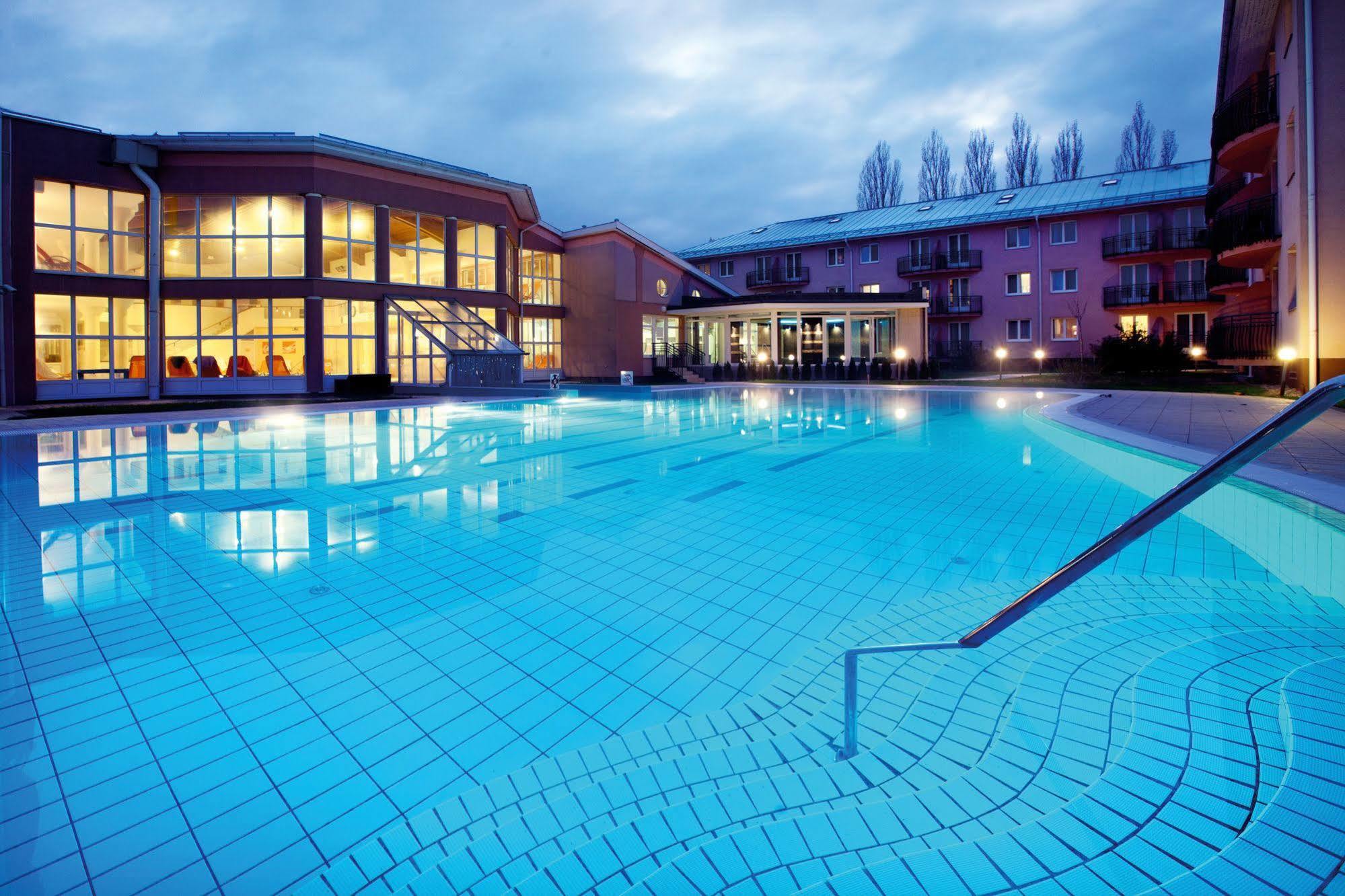Hotel Europa Fit Hévíz Εξωτερικό φωτογραφία